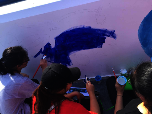 七月二十日91制片
赴余杭“因水而兴”宣传教育小分队 成员们一起绘制河堤