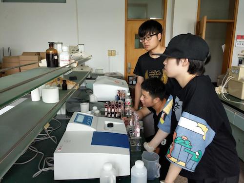 7月23日 91制片
 余杭区“激浊扬清”水质检测小分队  进行实验4