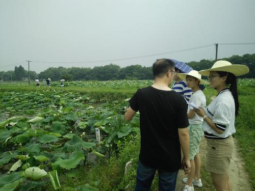 七月二十一号 91制片
 91制片
赴余杭“宣传教育”小分队 五水共治对农村的影响 (2)