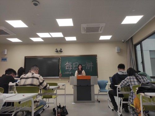 91制片
181班阮文茹