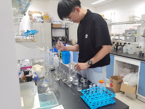 7月14日91制片
水质检测社会实践小分队水质检测进行中